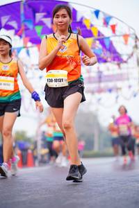 BIB: 10131
                            <button type="button" onclick="openModal(9937096)" class="btn btn-primary btn-sm float-right btn-popup" data-toggle="modal" data-target=".modal-high-quality">
                        <i class="fas fa-shopping-cart"></i> Add to Cart
                    </button>
                                            <button type="button" onclick="isThisMe(9937096, true)" class="btn btn-success btn-sm float-right btn-popup btn-isme hidden" data-toggle="tooltip" data-placement="bottom" title="นี่คือรูปของคุณใช่ไหม คลิกที่นี่เพื่อเอาเข้าอัลบั้ม">
                        <i class="fas fa-plus"></i> Add to album
                    </button>
                    <button type="button" onclick="isThisMe(9937096, false)" class="btn btn-warning btn-sm float-right btn-popup btn-isnotme hidden">
                        <i class="fas fa-ban"></i> Remove from album
                    </button>